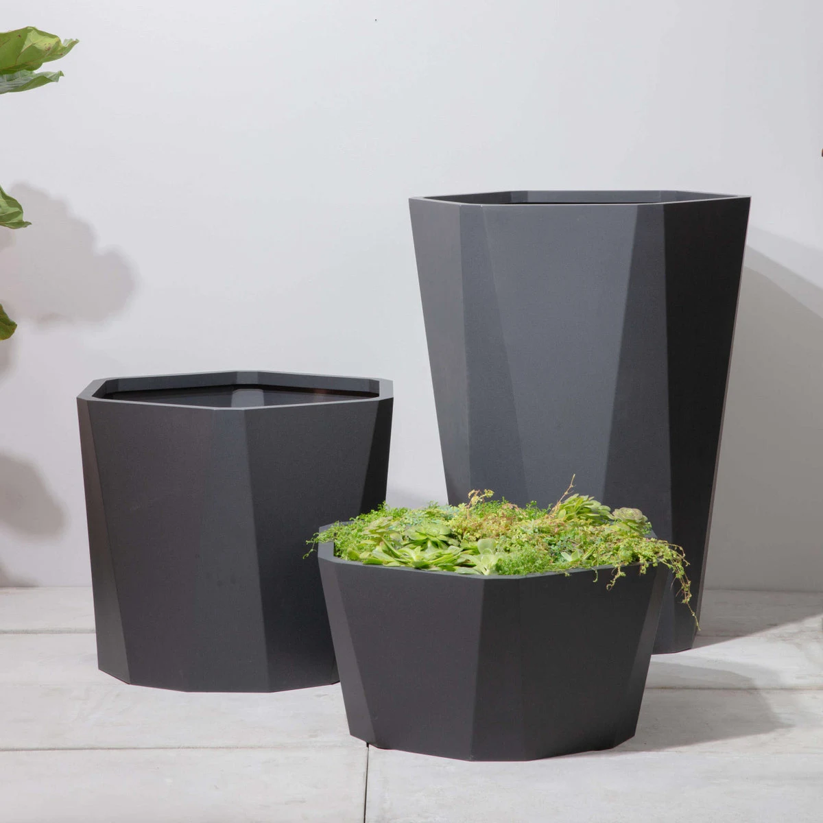 Metal-Planters-VitaBrevis-5 Metal planters vitabrevis 5