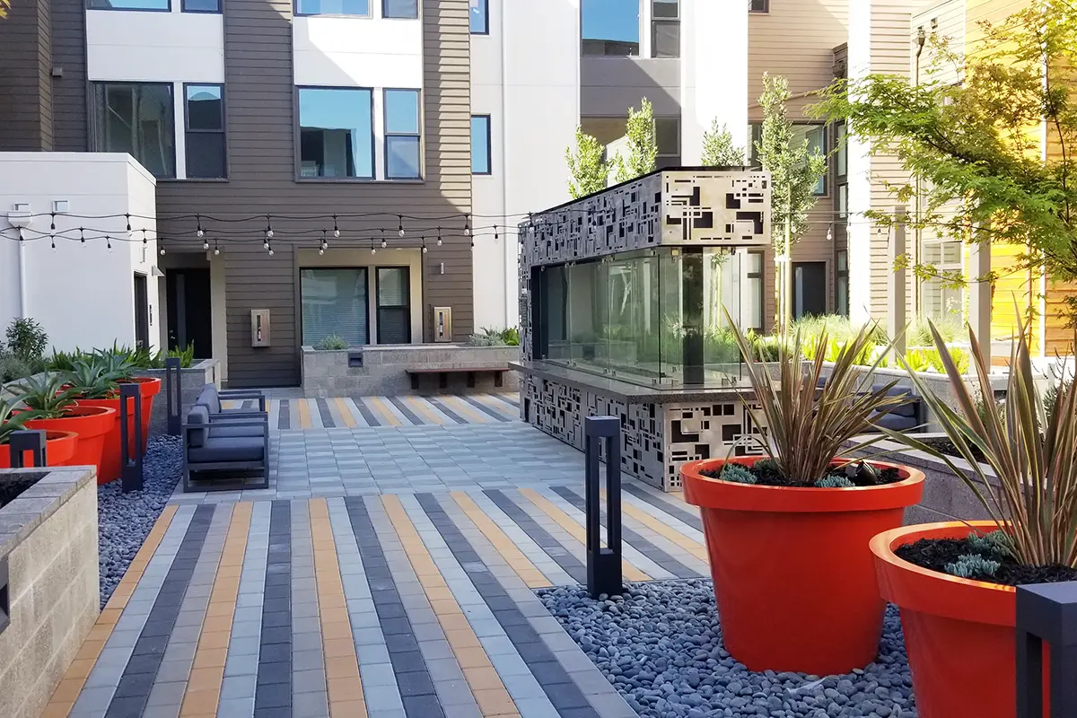 Aluminum askew planters for a commercial project