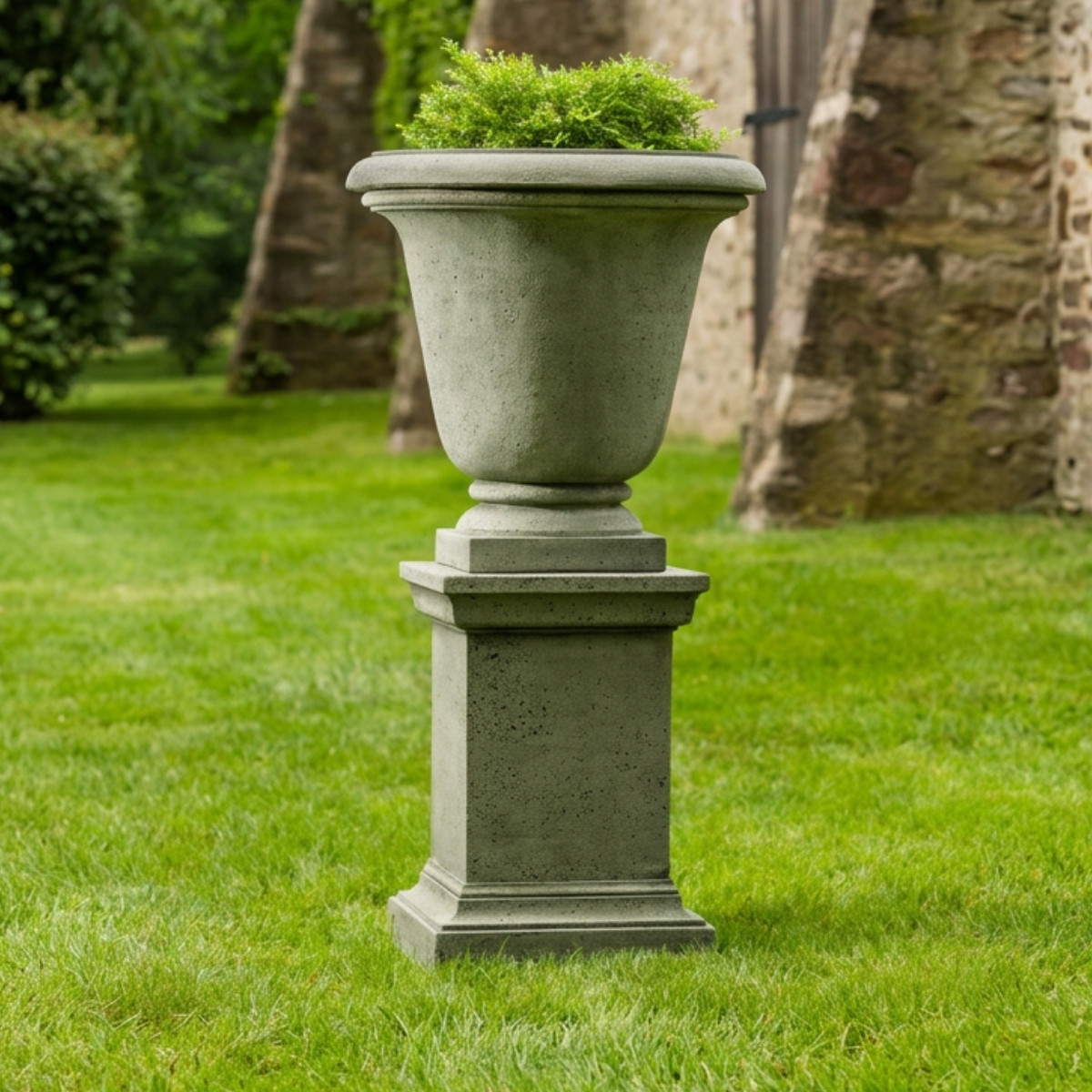 Campania international textured hampton urn with pedestal cast stone urn planter