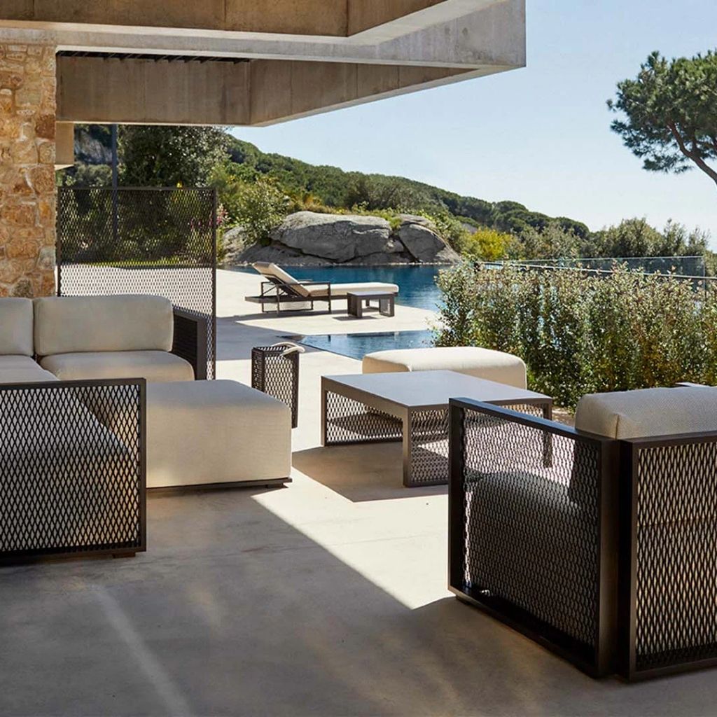 The factory outdoor side table (2)