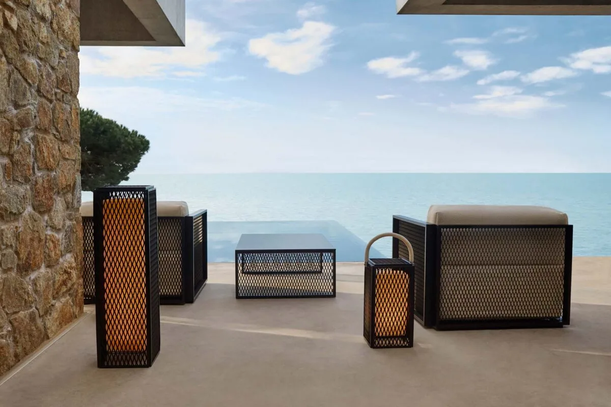 Vondom-The-Factory-Coffee-Table-and-Lounge-Chairs Vondom the factory coffee table and lounge chairs