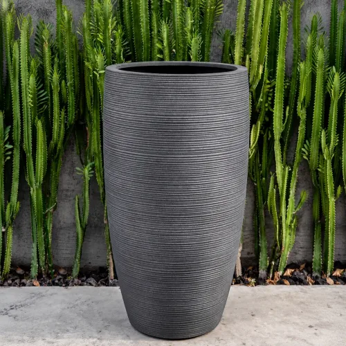 Glenmoore planter fiberglass english lead