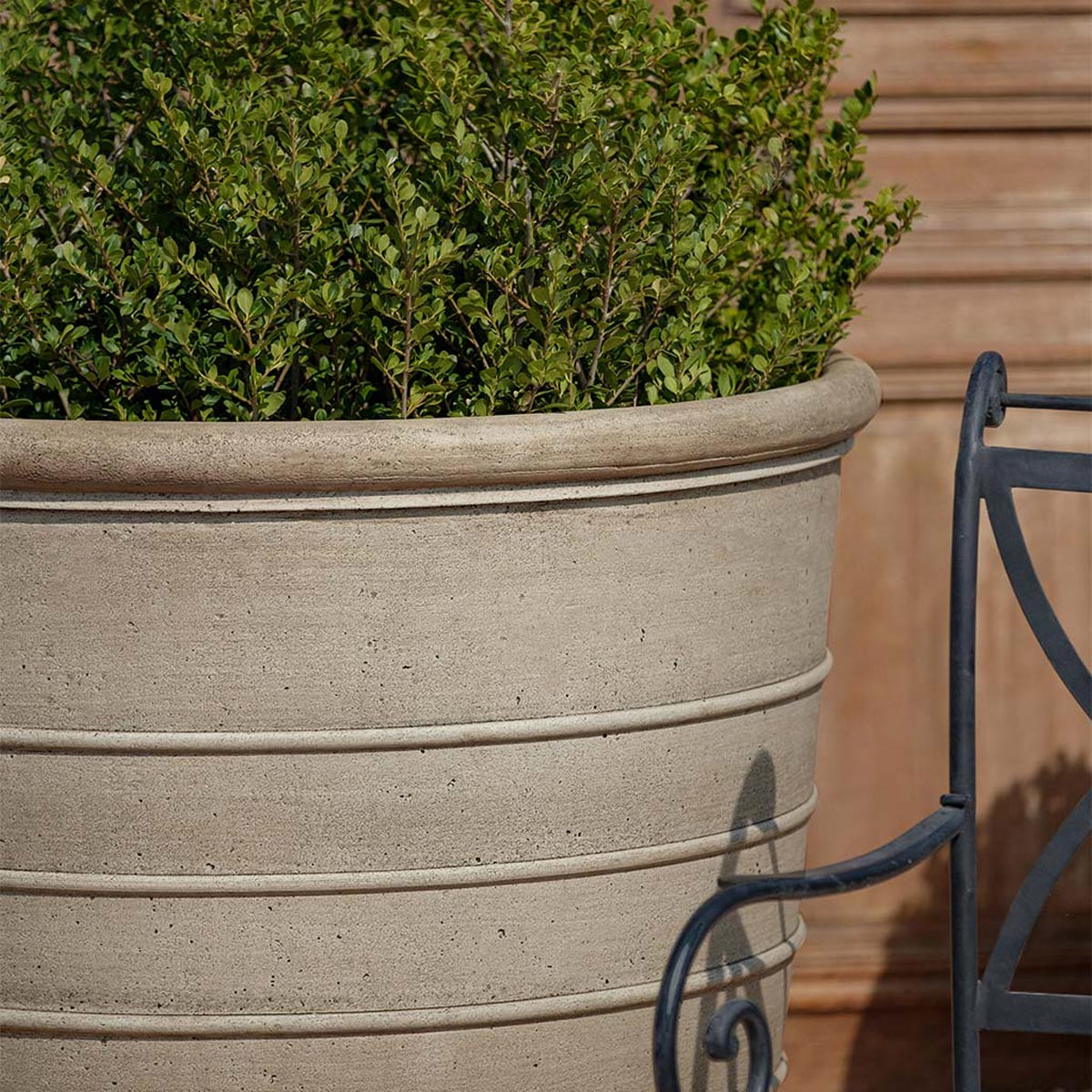 Mill valley planter 36 inch detail (cast stone in greystone)