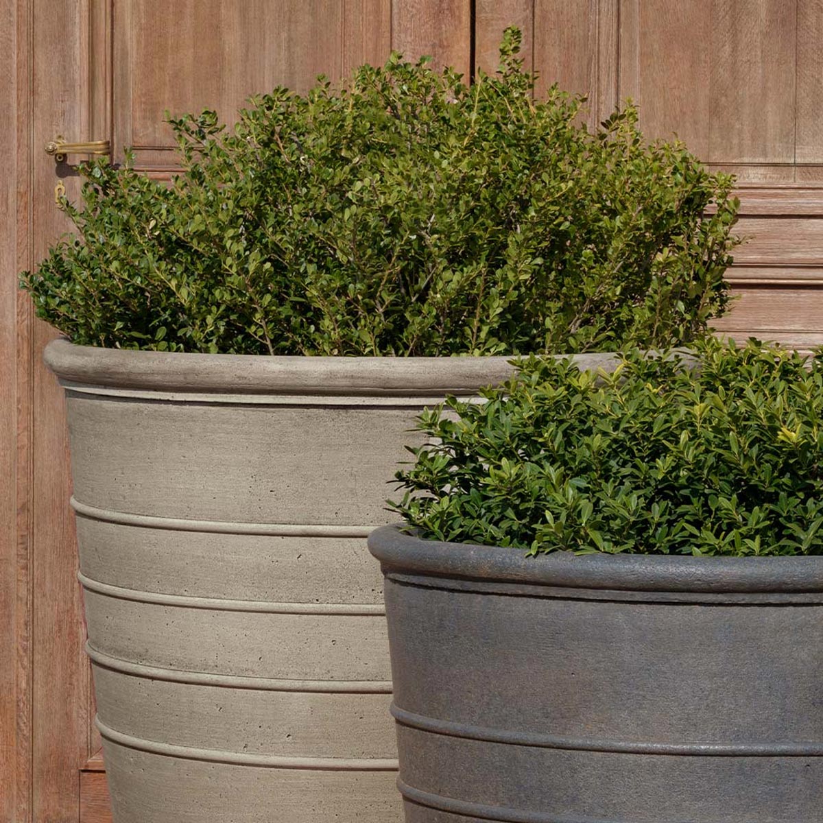 Mill valley planter detail p-990 & p-740 (cast stone in greystone and english lead)